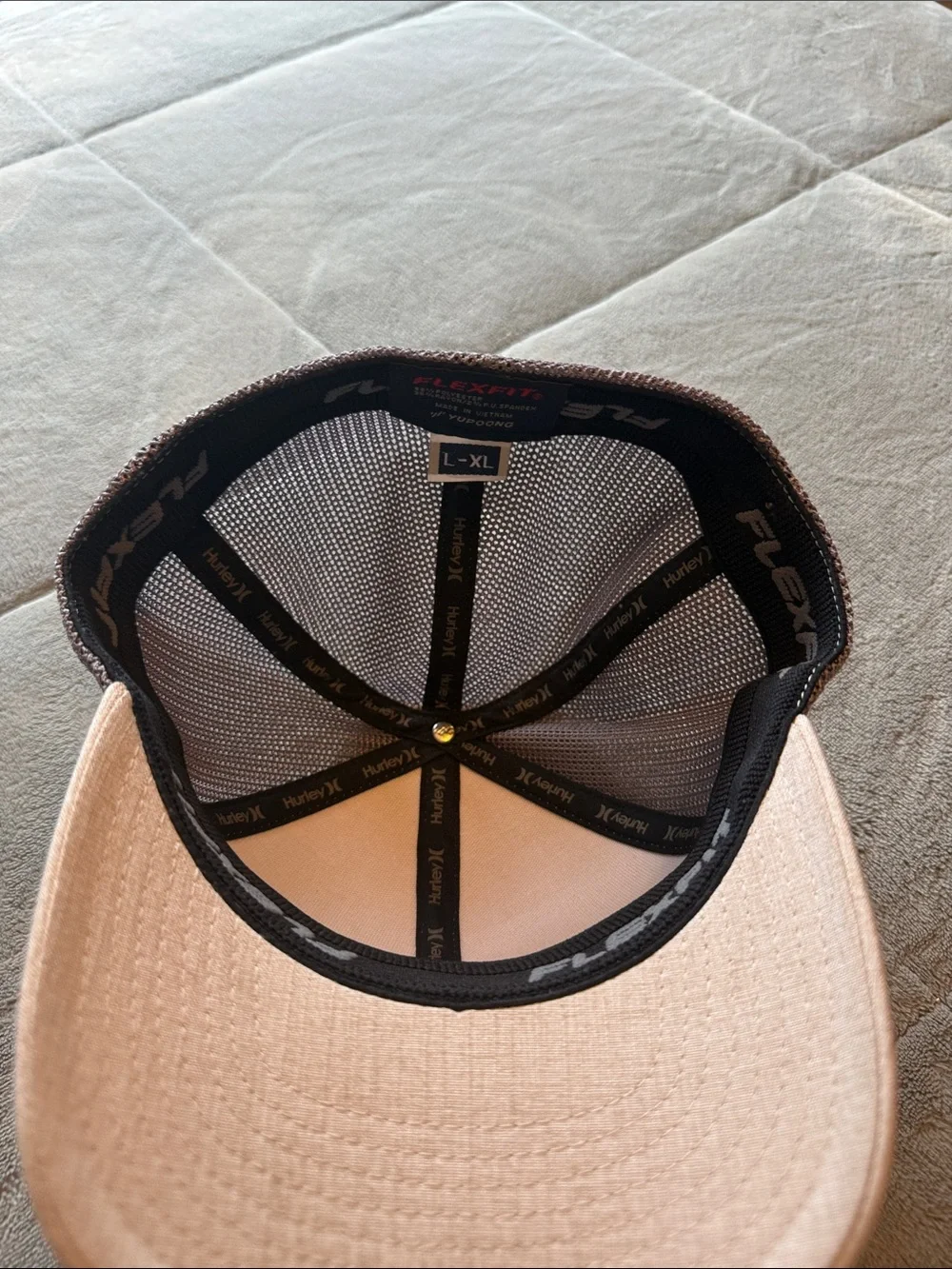 Hurley Two-Tone Beige and Gray Mesh Trucker Hat